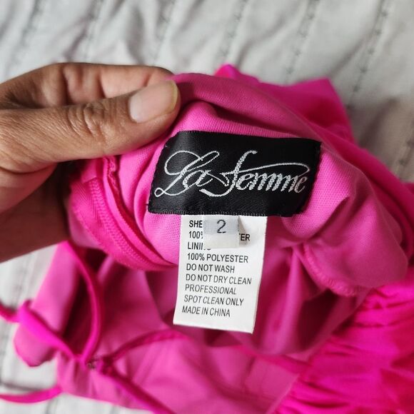 La Femme Hot Pink Ruched Scoop Modest Prom Sheath Dress - Picture 10 of 12